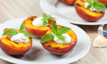 Snack de duraznos rellenos con La Vaca que rÃe®.